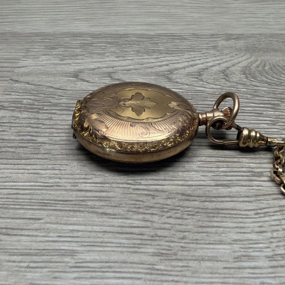 Beautiful American Waltham Model 7675567 12K Rolled Gold Filled Pocket Watch VTG main image 4